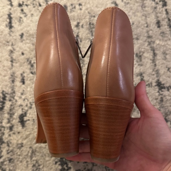 NWOB Frye Noelle Booties - Picture 3 of 5